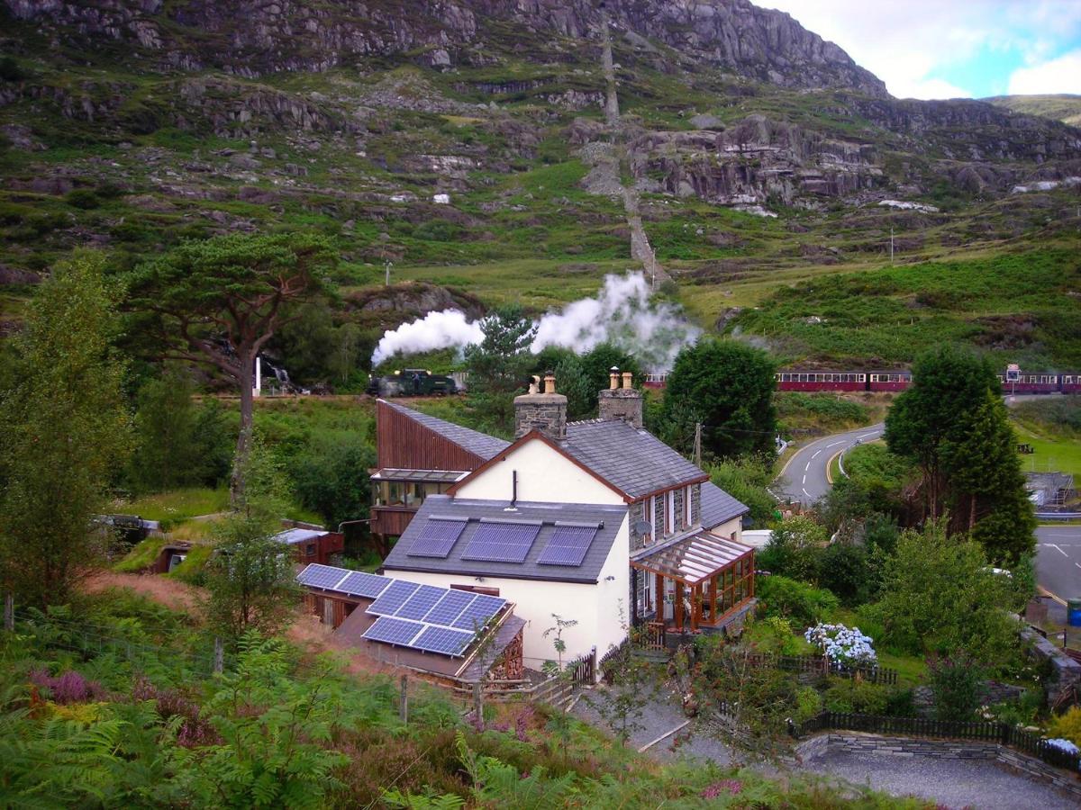 Bryn Elltyd Eco House Blaenau Ffestiniog Exterior foto