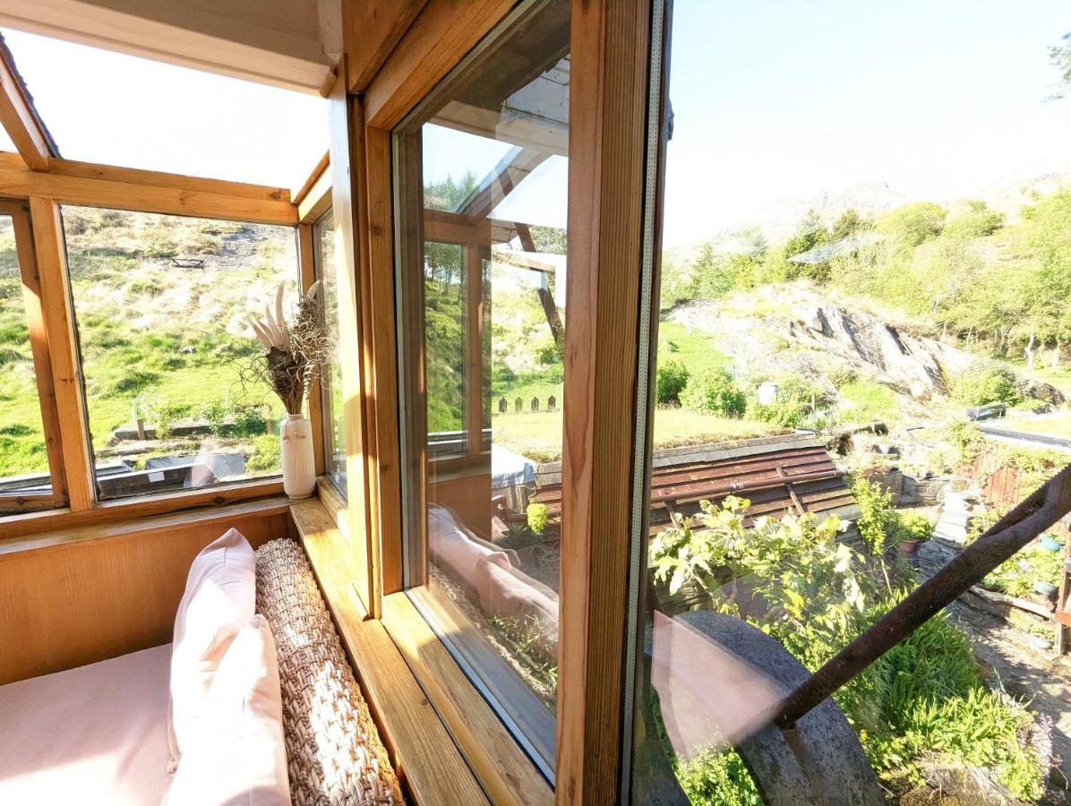 Bryn Elltyd Eco House Blaenau Ffestiniog Exterior foto